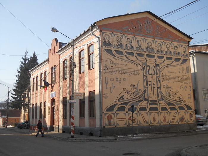 Scoala de Muzica si Arte plastice