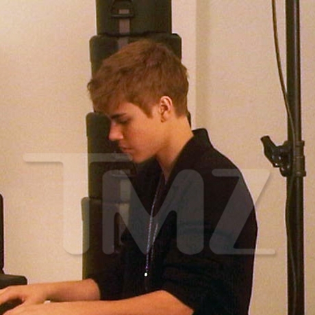 justin bieber tunsoare Primele fotografii cu Justin Bieber tuns - Justin Bieber