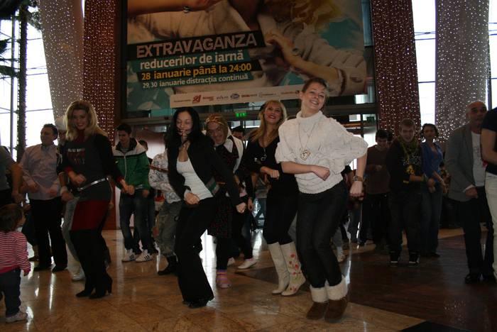 IMG_0390 - Trasnitii la baneasa shopping City