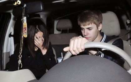  - 2011 Out Having Dinner With Selena Gomez March 1st