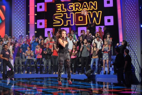 un-dulce-se-paso-por-3_590x395 - Dulce en Gran Show