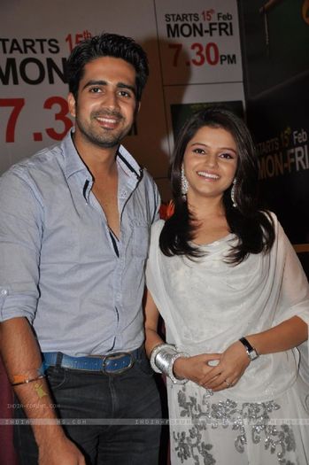 120670-avinash-sachdev-and-rubina-dilaik-at-launch-of-choti-bahu-at-jw - Avina