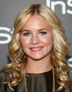 18 - Britt Robertson