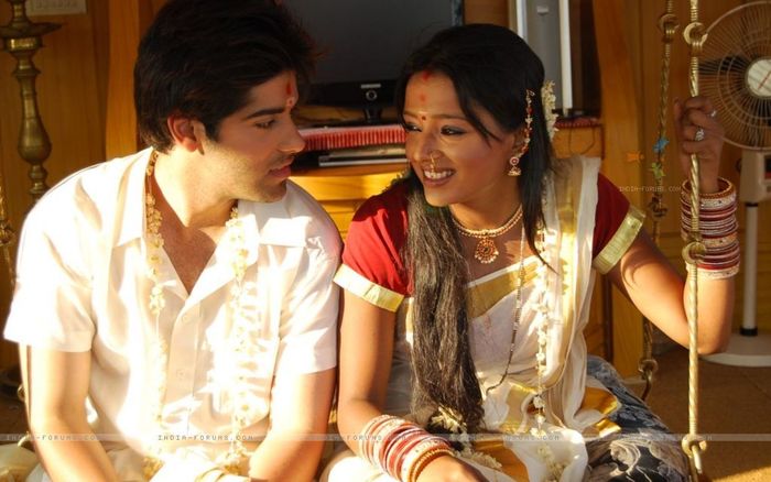 Culoarea Fericirii; Culoarea Fericirii
