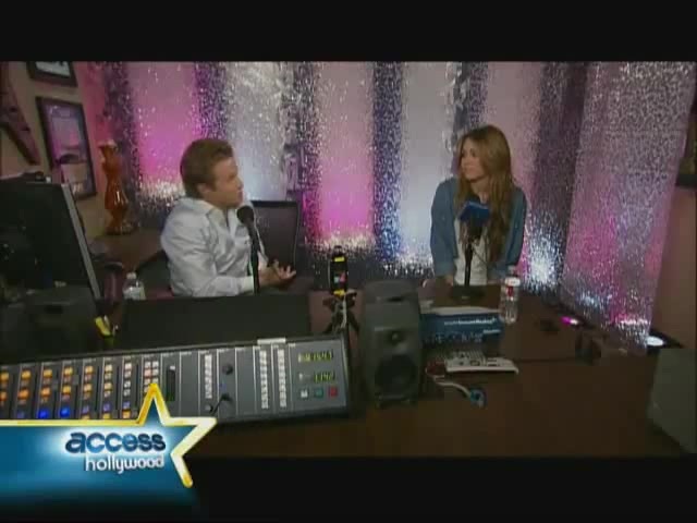 Miley Cyrus Interview Can&#39;t Be Tamed 0012