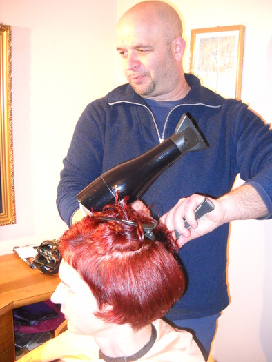 nik puiut la.......... mitraliera