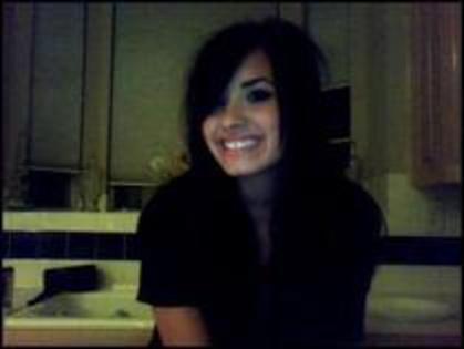 15892619_MUMMIEDYF - poze demi lovato