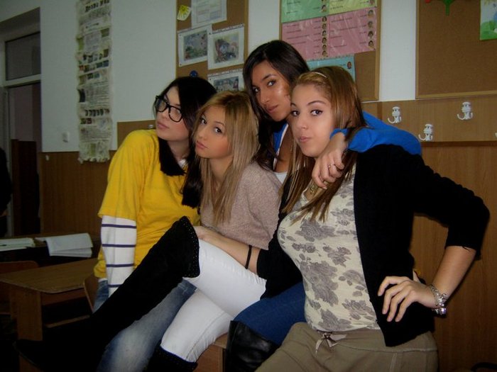 63487_179523602065366_100000231817408_582021_4504129_n[1]