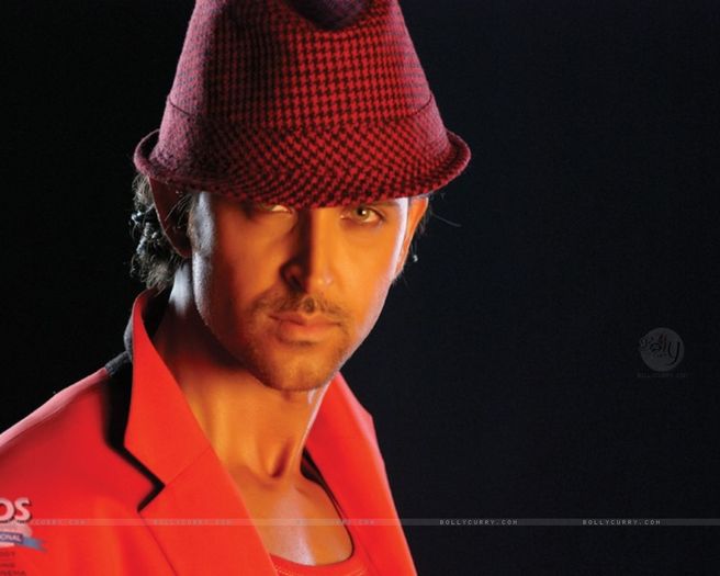 12078-hrithik-roshan-looking-hot - Hrithik Roshan