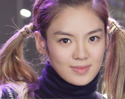 hyo-yeon-in-pig-tails