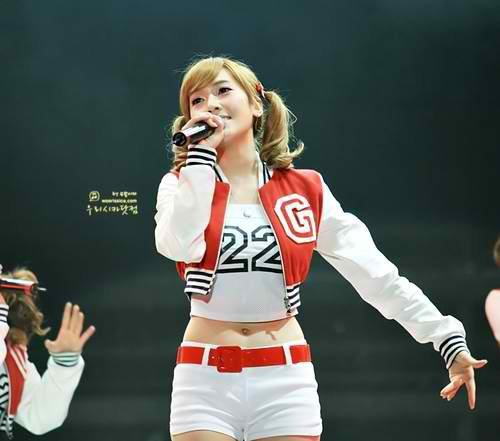 67327_1204016798189_1761713640_413770_3638027_n - Jessica