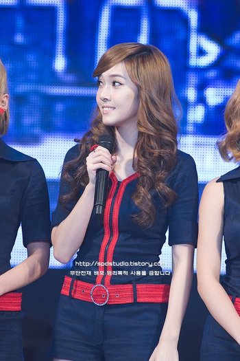 148500_467222383566_205806848566_5500375_2090724_n - Jessica