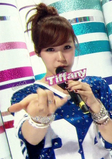 30553_395245388566_205806848566_4021091_2282012_n - Tiffany
