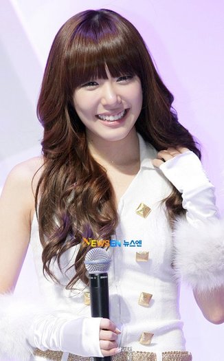 166434_495810308566_205806848566_5939902_7364809_n - Tiffany