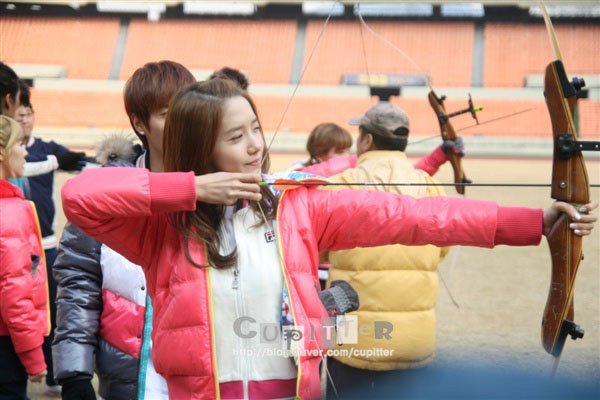 58049_478065763566_205806848566_5650109_6097775_n - Yoona
