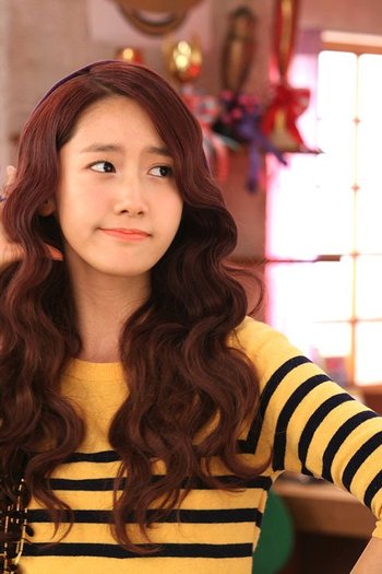 63172_475498183566_205806848566_5616854_2525549_n - Yoona