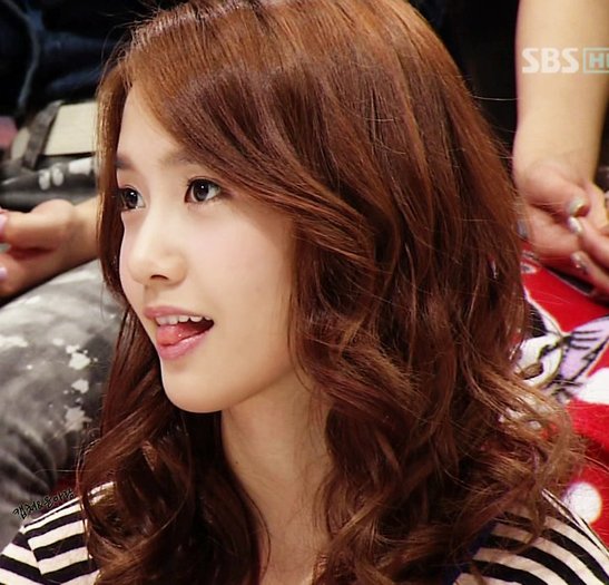 63656_480888673566_205806848566_5689190_7652259_n - Yoona