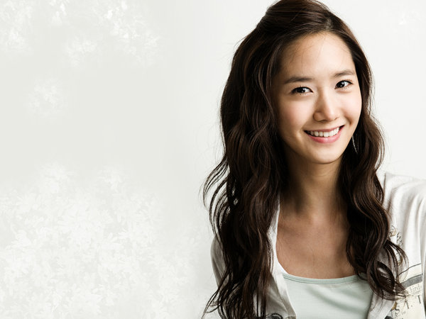 Yoona_of_SNSD_Girls_Generation_by_browneyedfairy23