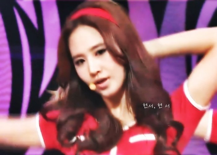 76246_459361873566_205806848566_5413245_5899999_n - Yuri