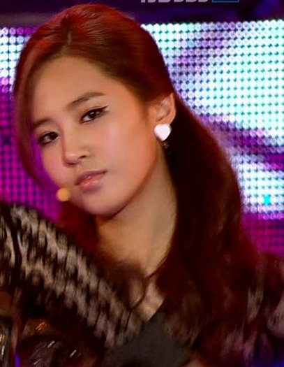148645_467238303566_205806848566_5500493_2988592_n - Yuri