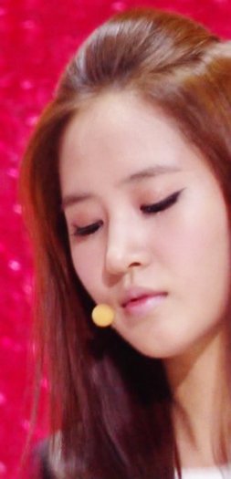 148830_458693683566_205806848566_5399709_389195_n - Yuri
