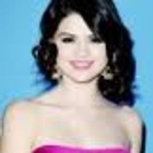 10 - selena gomez rochii