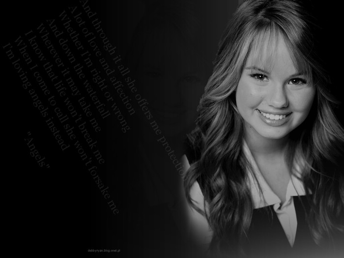 Wallpaper_Debby_Ryan_by_beeens99