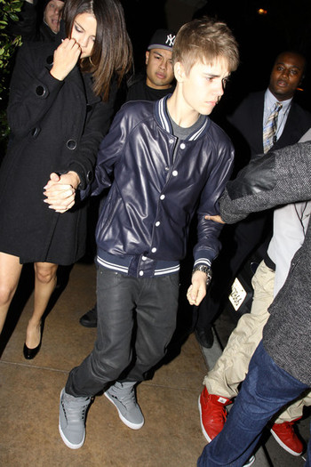 Justin+Bieber+Justin+Bieber+Selena+Gomez+Maggiano+kbwHHbo_Wn9l