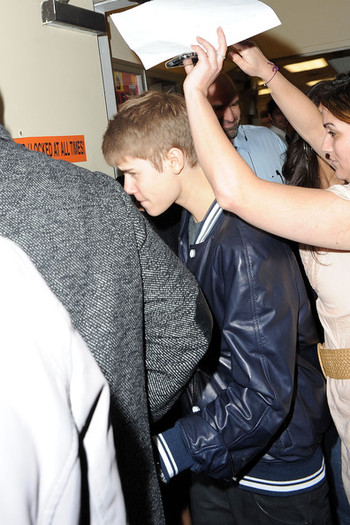 Justin+Bieber+Justin+Bieber+Selena+Gomez+Maggiano+sI2vm2aE7wol