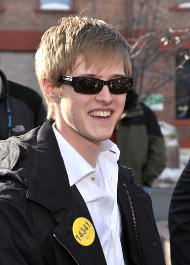 Lucas+Grabeel+Around+Park+City+2009+Sundance+_oQzyaqtli5l - Lucas Grabeel