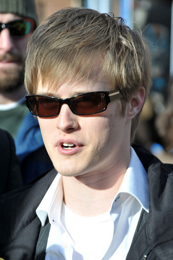 Lucas+Grabeel+Around+Park+City+2009+Sundance+T7b76xB7CKrl - Lucas Grabeel