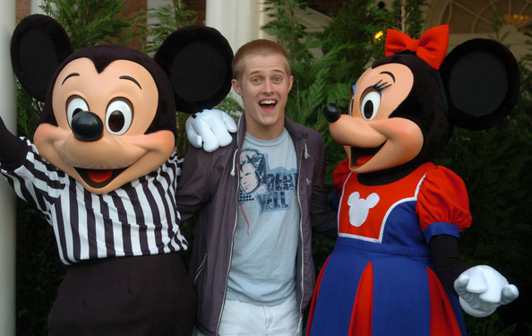 Lucas+Grabeel+Disney+Channel+Games+2007+Star+BQOxAUBK94Gl - Lucas Grabeel