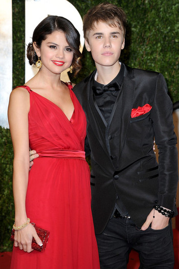 Selena Gomez si Justin Bieber - A VEDETE DISNEY