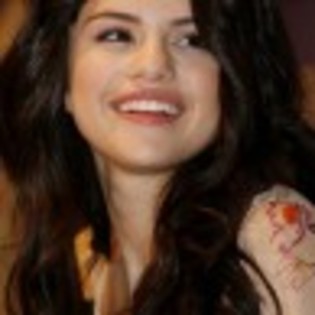 sel-gomez-spain-10-97x97 sel-gomez-spain-10-97x97