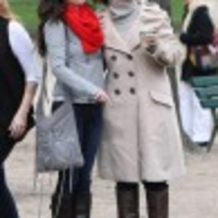 selena-gomez-paris-stroll-25-97x97 selena-gomez-paris-stroll-25-97x97