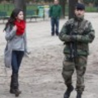 selena-gomez-paris-stroll-1-97x97 selena-gomez-paris-stroll-1-97x97