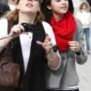 selena-gomez-paris-stroll-14_0-97x97 selena-gomez-paris-stroll-14_0-97x97