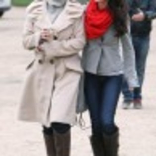 selena-gomez-paris-stroll-31-97x97 selena-gomez-paris-stroll-31-97x97
