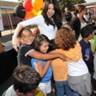 Selena-Gomez-poze-5-125x125