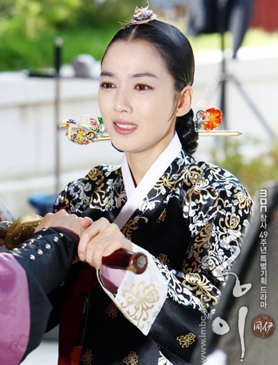 Jang-Hee-Bin-korean-dramas-16202399-400-524