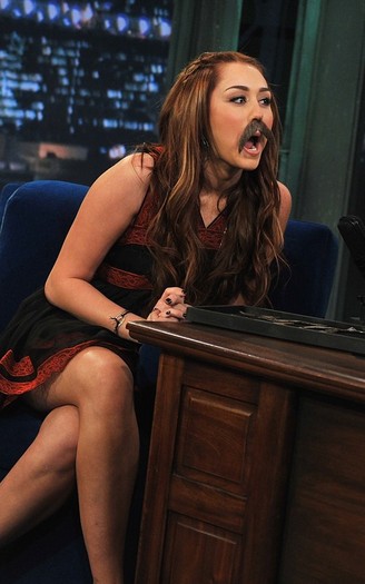 13 - Late Night with Jimmy Fallon 0