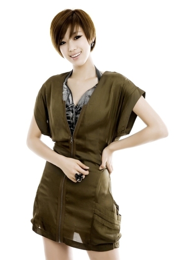 Tiara-Pretty-Girls-t-ara-tiara-17239198-550-803 - z - T-ara