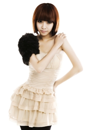 Tiara-Pretty-Girls-t-ara-tiara-17240836-550-797