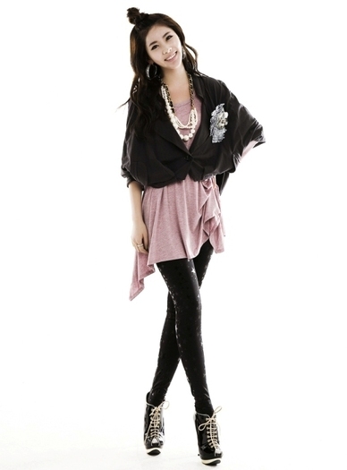 Tiara-Pretty-Girls-t-ara-tiara-17241387-550-744