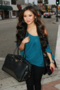32513280_BOWRWMCNB - brenda song