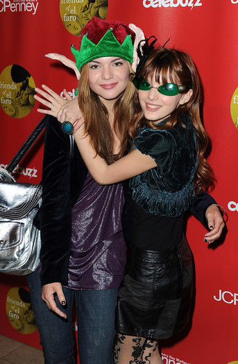 Bella+Thorne+JCPenney+Joy+Giving+Holiday+Event+TTLETPwhMpFl