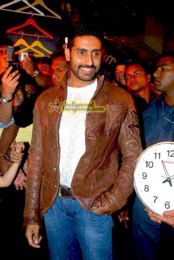 ba95266b1b7abf6f5de2cfceb4505d43 - Abhishek Bachchan