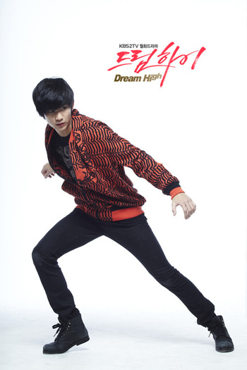 185002015l - Dream High