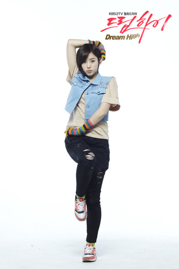 185002018l - Dream High