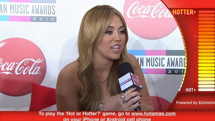 2010 Red Carpet Interview (American Music Awards) 138
